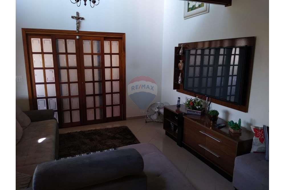 Casa à venda com 4 quartos, 243m² - Foto 5