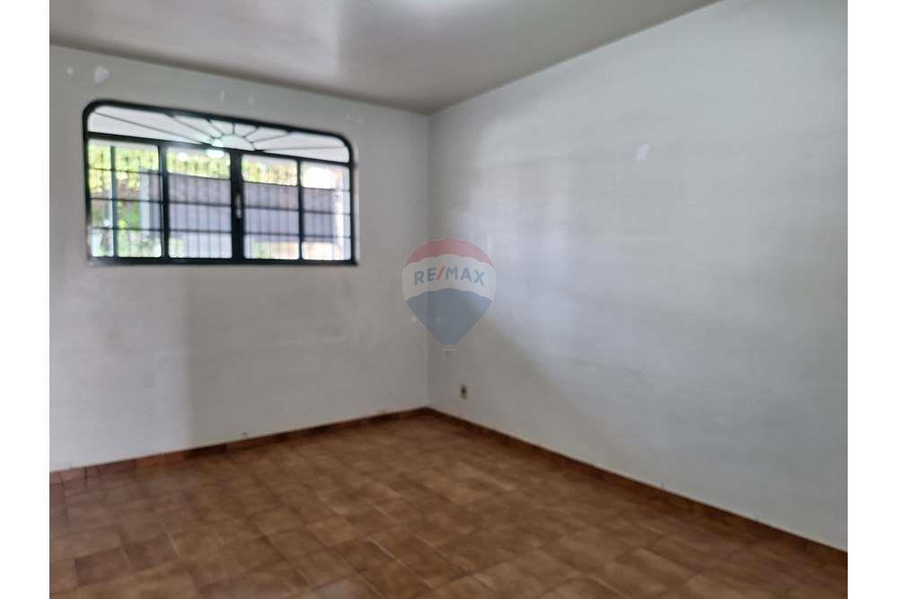 Casa à venda com 6 quartos, 249m² - Foto 38