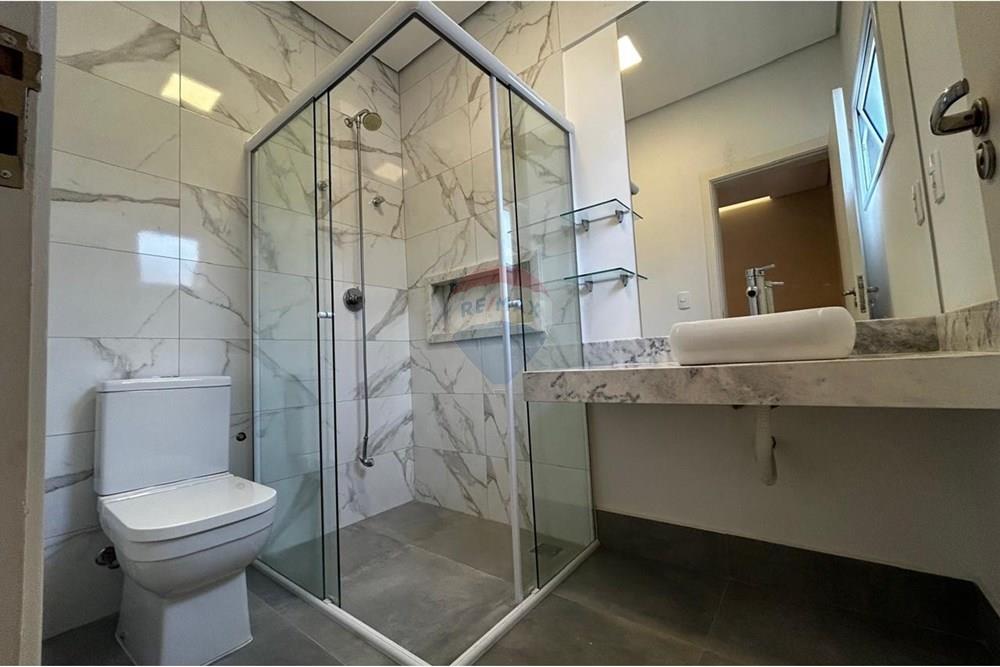 Casa de Condomínio - Alugar - Valinhos , São Paulo - Banheiro suíte 2.jpeg - 690851090-75