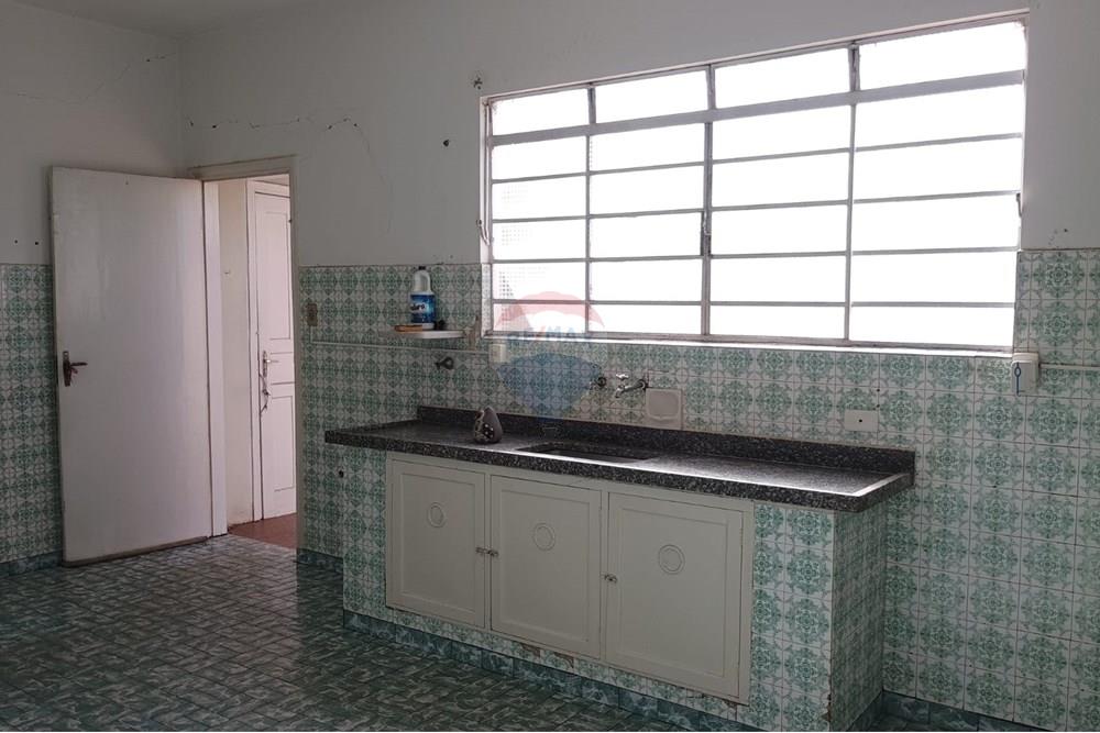 Casa à venda com 5 quartos, 268m² - Foto 16