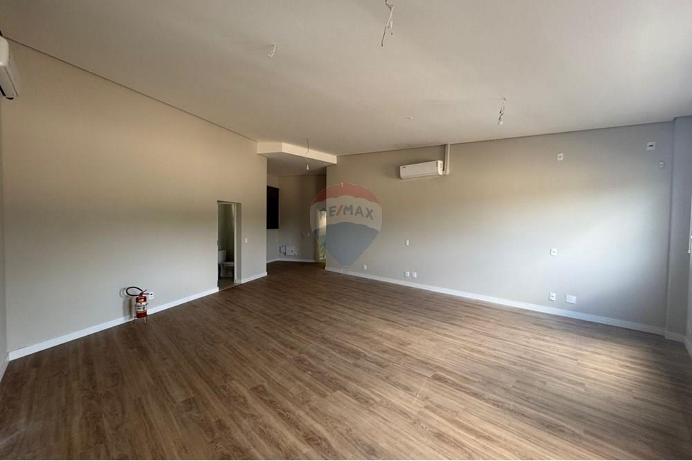 Cj. Comercial/ Sala - Alugar - Valinhos , São Paulo - WhatsApp Image 2025-10-16 at 14.59.14.jpeg - 691091011-94