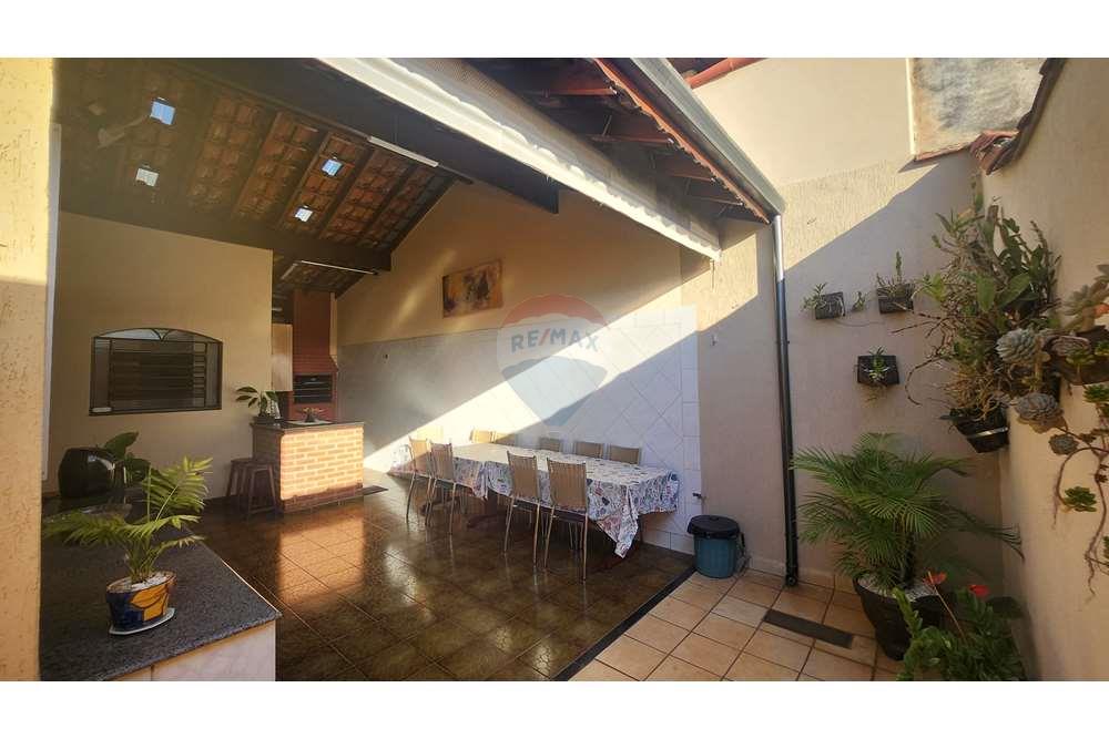 Casa à venda com 3 quartos, 250m² - Foto 38