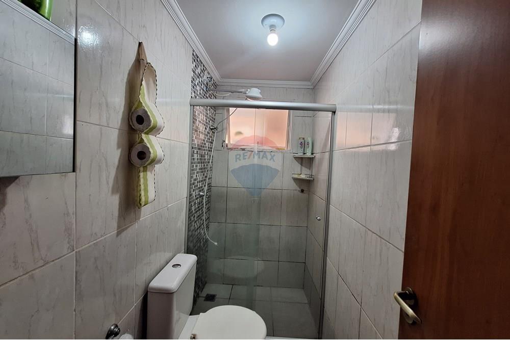 Apartamento à venda com 2 quartos, 64m² - Foto 4