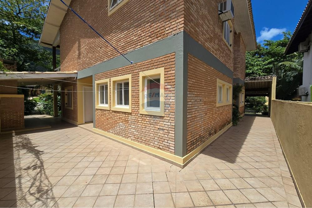 Casa de Condomínio - Venda - São Sebastião , São Paulo - 221704.jpg - Corredor - 690991086-1