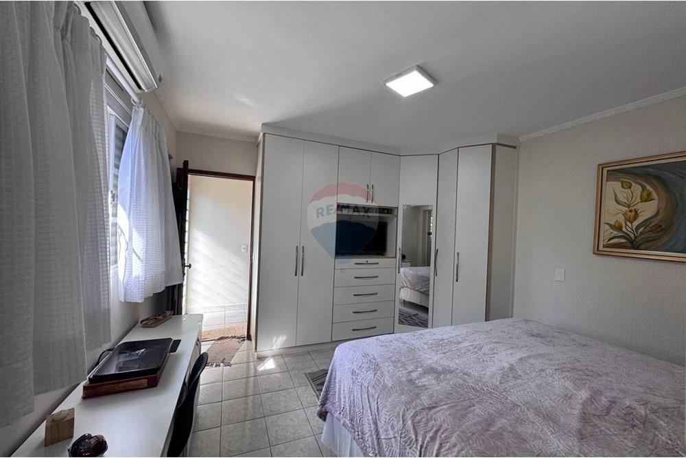 Casa - Venda - Bragança Paulista , São Paulo - photo_1_2025-06-20_15-48-21.jpg - 690041018-285