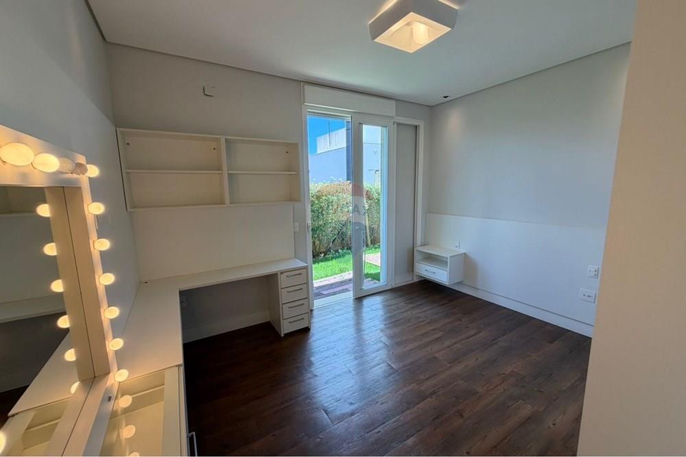 Casa de Condomínio - Alugar - Bragança Paulista , São Paulo - 49d20aa6-d8f6-442a-a9e2-f6829fb5ef95.jpeg - 690041127-117