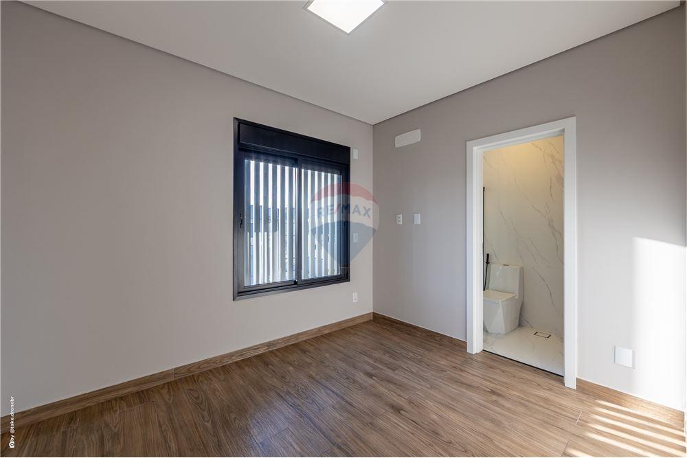 Casa de Condomínio - Venda - Valinhos , São Paulo - Quarto - 690491084-77