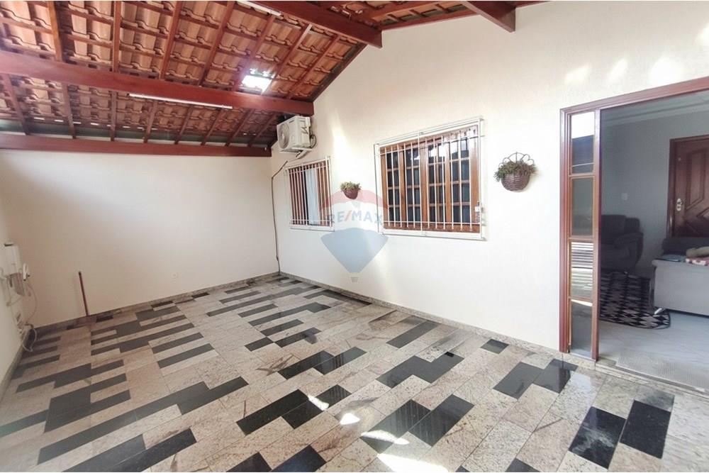 Casa - Venda - Limeira , São Paulo - Generated Image October 10, 2025 - 11_02AM.jpg - 690741086-8