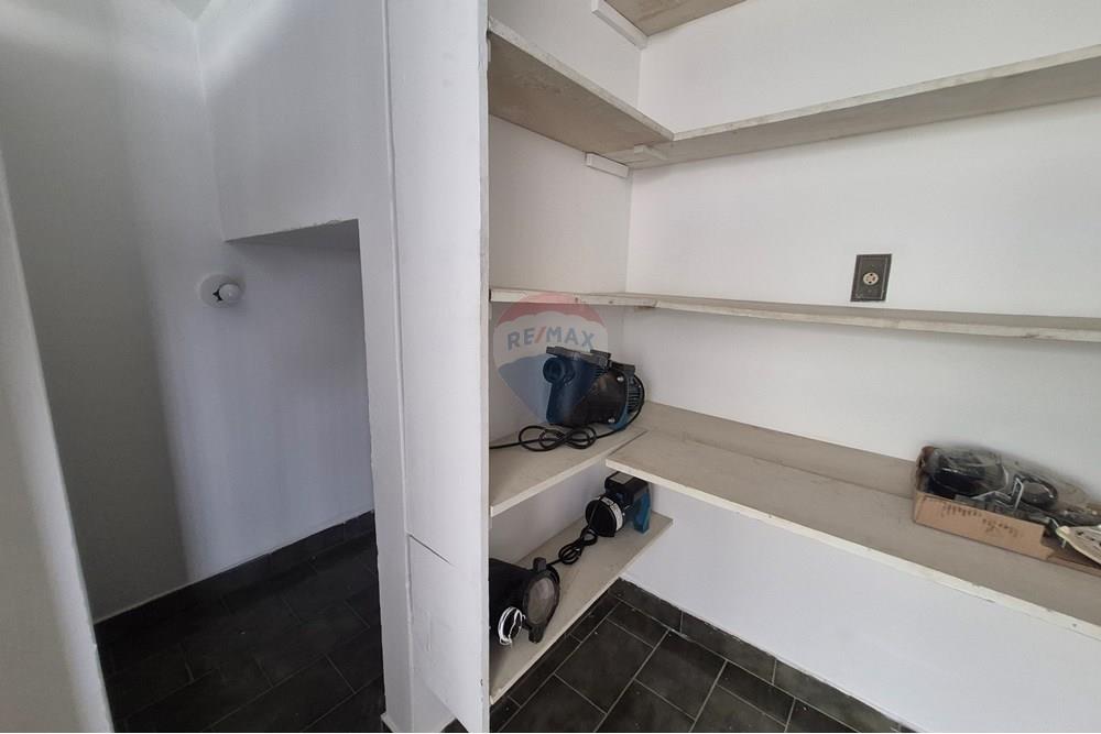 Casa à venda com 5 quartos, 312m² - Foto 47