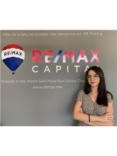 Office Staff - Milena Jegdic - RE/MAX Capital