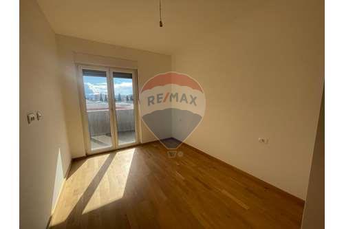 For Sale-Condo/Apartment-Pobrežje  - Podgorica  - Montenegro-700011027-622