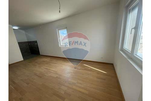 For Sale-Condo/Apartment-Pobrežje  - Podgorica  - Montenegro-700011027-621