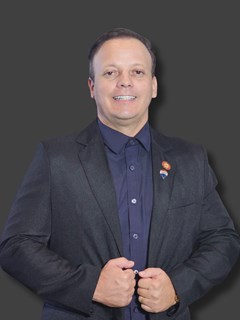 Flavio Mendes Francisco - RE/MAX RUBI