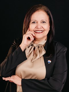 Eliana Suraty - RE/MAX PAX II