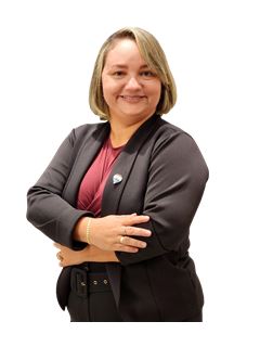 Associate - Danielle Guimaraes - RE/MAX ESTILO