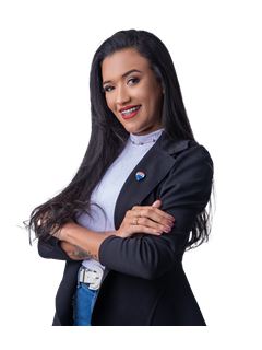 Larissa Aguiar - RE/MAX PRO IMOBI