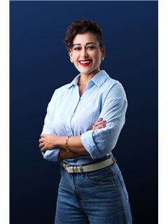 Letícia Rossmann - RE/MAX DIVINA