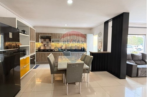 Venda-Casa-Rod. Augusto Montenegro , 3600  - Parque Guajará , Belém , Pará , 66821-000-720921120-14