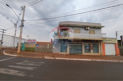 Venda-Sobrado-Avenida Atlântica , S/n  - Ao lado da igreja católica  - Conjunto Maurício Arantes , Rio Verde , Goiás , 75910456-722371006-9