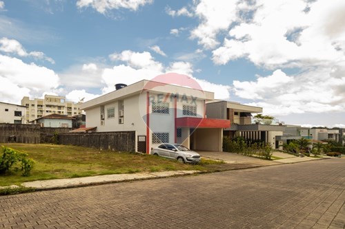 Venda-Casa de Condomínio-Rua Dallas , 545  - Pqe Dez De Novembro , Manaus , Amazonas , 69058125-720791009-333