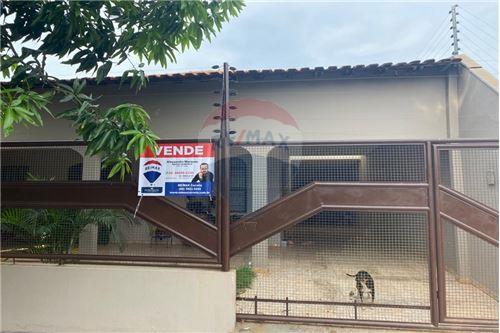 For Sale-House-RUA PATRULHEIRO JOSE M DA CRUZ , 693  - Jardim Belo Horizonte , Rondonópolis , Mato Grosso , 78705572-720561029-96