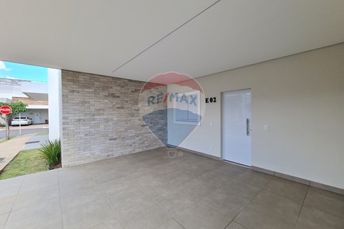 Venda-Casa de Condomínio-Avenida Ângelo Antônio Dall`Alba , 2169S  - Condomínio Residencial Primordiale  - Loteamento Parque dos Buritis , Lucas do Rio Verde , Mato Grosso , 78466130-722231009-32