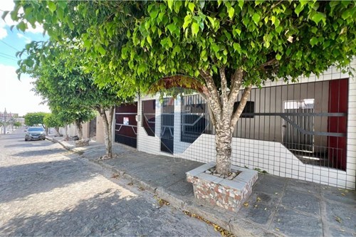 Venda-Casa-Rua Bacharel Plínio Souto Lima , 285  - Próximo a Polimassas  - Malvinas , Campina Grande , Paraíba , 58433264-720291102-1