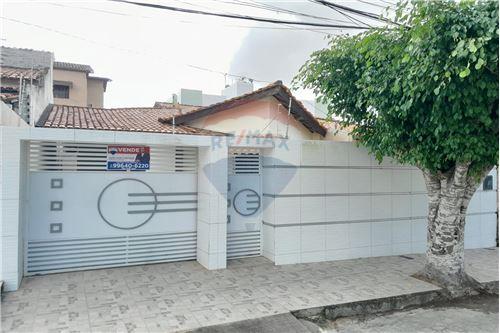 For Sale-House-Júlio Ferreira Tavares , 460  - Próximo ao Clube Campestre  - Itararé , Campina Grande , Paraíba , 58411-060-720881011-16