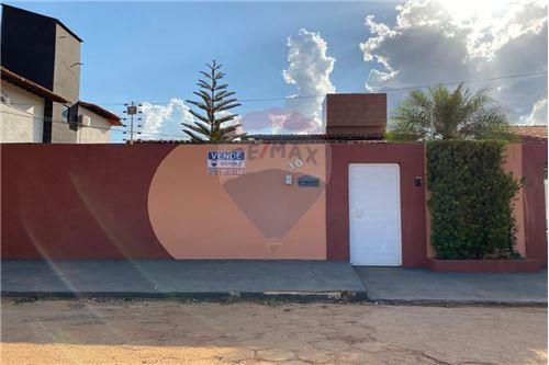 For Sale-House-Rua Raimundo Benedito Silva , n° 30  - Proximo ao postinho Helena Coutinho  - Tião Mineiro , Paragominas , Pará , 62628541-721851003-33