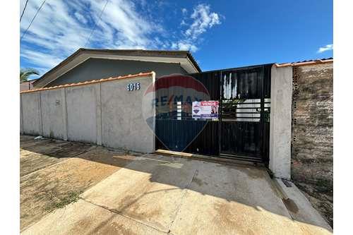 Venda-Casa-avenida genival nunes da costa , 6016  - próximo a padaria delicia  - Setor 40 (Bairro BNH - Conjunto Habitacional João , Vilhena , Rondônia , 76987080-720701015-7