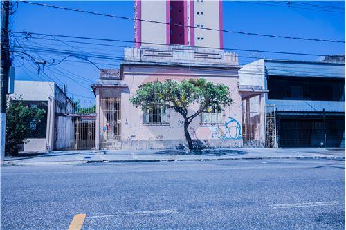 Venda-Casa-Rua dos Caripunas , 3014  - Entre Alcindo Cacela e Trav. 9 de Janeiro  - Cremação , Belém , Pará , 66045-143-720921049-2