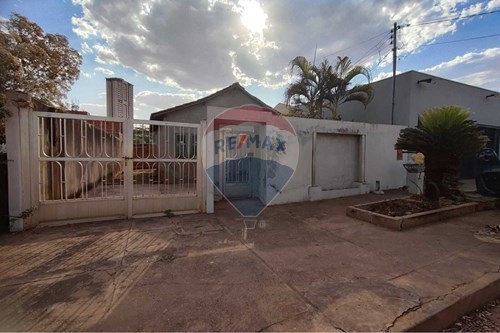 Venda-Casa-Rua Joaquim M. De Oliveira , 285  - Próximo à Rua José Barriga  - Jardim Residencial São Jose , Rondonópolis , Mato Grosso , 78730760-720771053-9