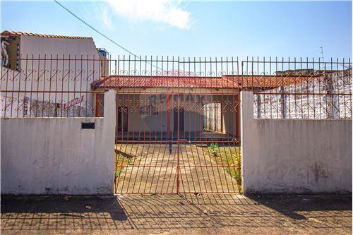 Venda-Casa-Rua Elias Gorayeb , 1126  - A 50 metros do Irmãos Gonçalves  - Nossa Senhora das Graças , Porto Velho , Rondônia , 76804144-721551015-37