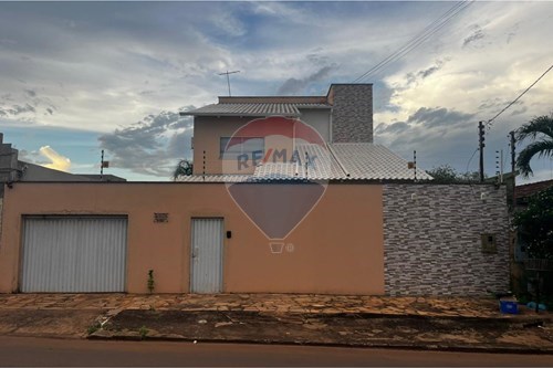 Venda-Casa-Rua Tomaz Batista , 19  - Próximo a CONCRENORTE  - Setor Rodoviário , Araguaína , Tocantins , 77826170-720991051-88