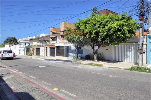 Venda-Casa-Rua Júnior Rocha , 1085  - Restaurante  Jardins  - Cidade dos Funcionários , Fortaleza , Ceará , 60821585-720321002-38