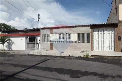 Venda-Casa-CEL SILVINO CAVALCANTE, 380 - CONJUNTO SANTOS DUMO , 380  - Paz , Manaus , Amazonas , 69049-160-720721055-8