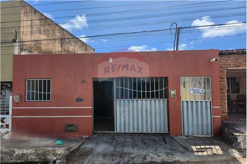 Venda-Casa-Rua Luiz Valentim , 14  - Principal Rua  - Pajuçara , Natal , Rio Grande do Norte , 59.133-410-720891093-4