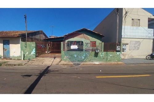 Venda-Casa-Rua Shelma Lombardi Kato , 137  - proximo ao condominio Villa Romana  - Vila Planalto , Rondonópolis , Mato Grosso , 78710640-720611031-27