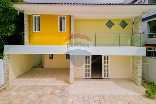 Venda-Casa-Av. Marechal Hermes da Fonseca , 1083  - Próximo a Praça do Cajú  - Bessa , João Pessoa , Paraíba , 58035190-722091085-1