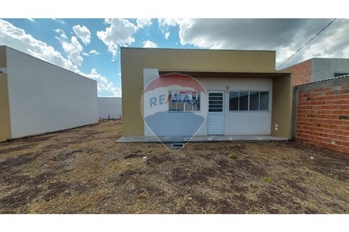 Venda-Casa-Setor Universitário , Água Boa , Mato Grosso , 78635000-722211004-30