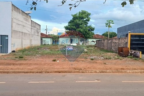 Venda-Terreno-Av Luiz Carlos Tessele Junior , QD 38 LT 08  - Em frente GA Modas  - Tessele Junior , Lucas do Rio Verde , Mato Grosso , 78460462-722231012-3