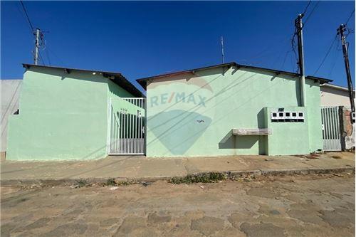 Venda-Casa de Vila-Rua Inácio Ebert , 23  - Sociedade aquática  - Centro , Primavera do Leste , Mato Grosso , 78850000-721571004-48