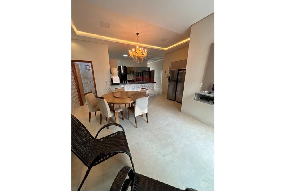 Casa - Venda - Barra do Garças , Mato Grosso - CFD1182D-2464-4E6E-9AD5-19EFBB91020C_1_105_c.jpeg - 722221051-7