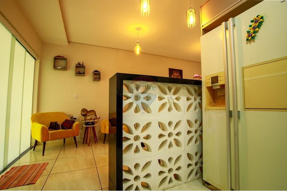 Casa - Venda - Rondonópolis , Mato Grosso - WhatsApp Image 2025-11-03 at 10.30.42 (3).jpeg - Cozinha da sala de estar - 720611031-35