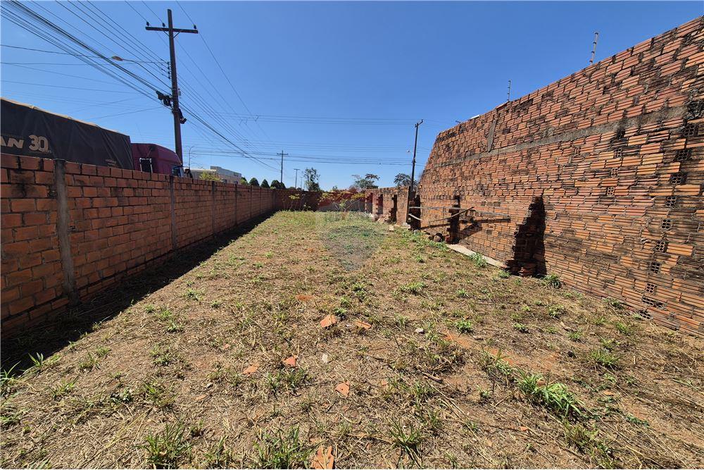 Résidentiel - Maison - Vilhena , Rondônia - BR - Espaço 7 x 25m aproximadamente - 720701012-76
