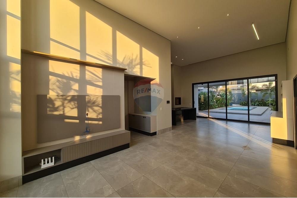 Casa - Venda - Lucas do Rio Verde , Mato Grosso - (6).jpg - Sala - 722231009-9