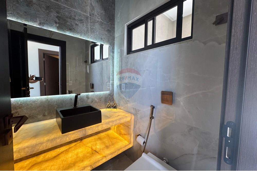 Sobrado - Venda - Araguaína , Tocantins - WhatsApp Image 2025-05-20 at 15.01.47 (1).jpeg - 722171003-103