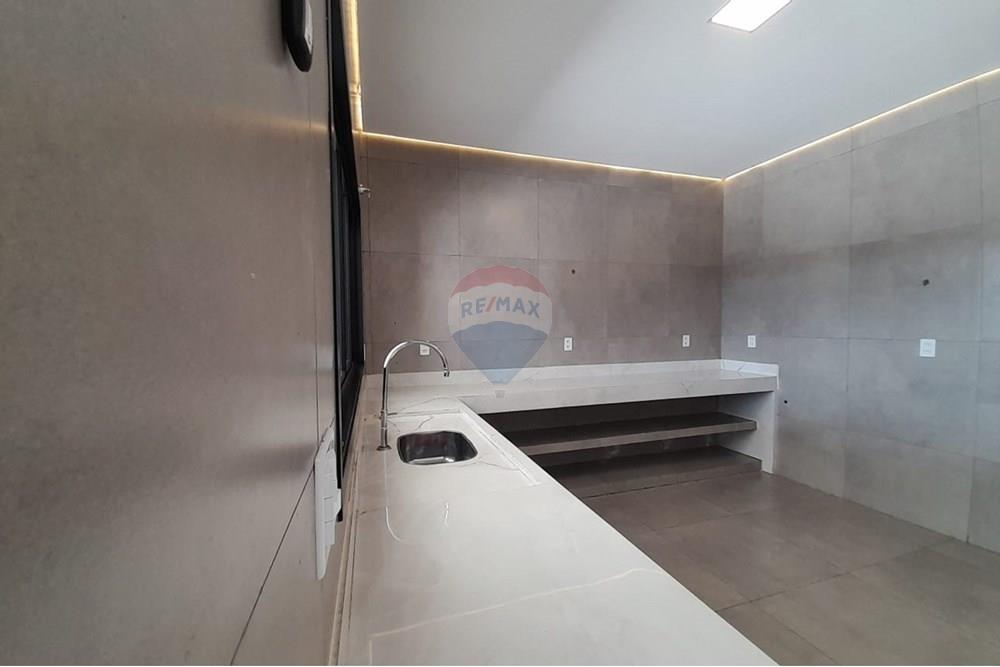 Casa - Venda - Água Boa , Mato Grosso - 8eee24e4-8553-4ae2-9bbc-e924db61635f.jpg - 722211004-57