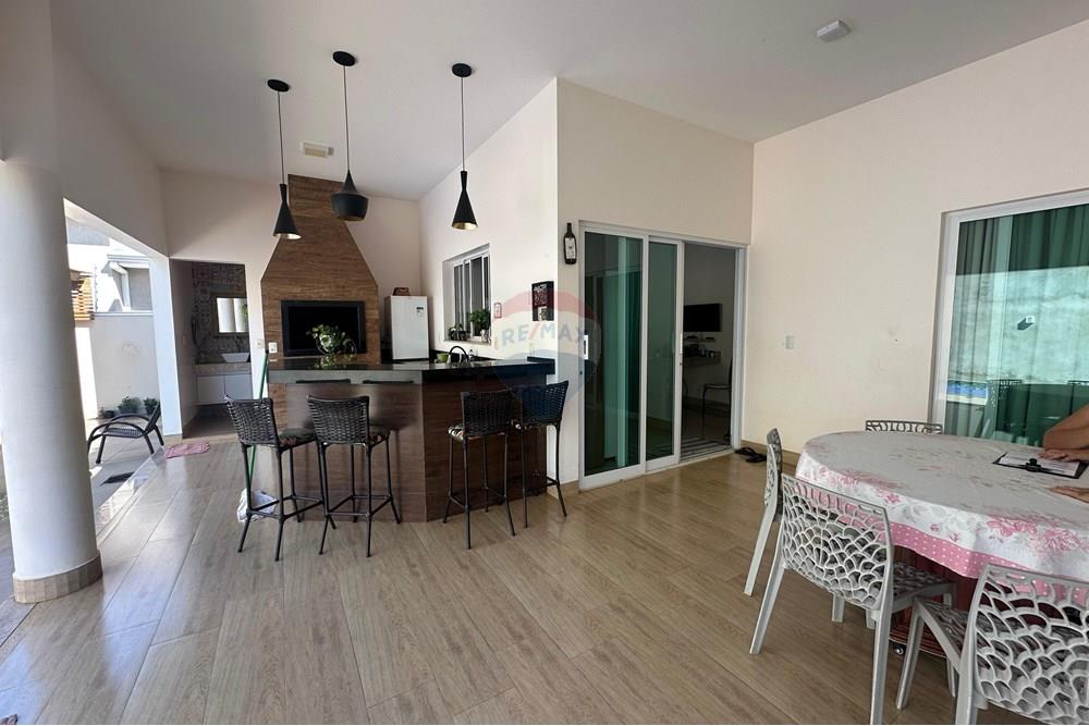 Casa - Venda - Água Boa , Mato Grosso - e969d111-acfb-4830-af3d-d52141265c92.jpg - 722211006-36