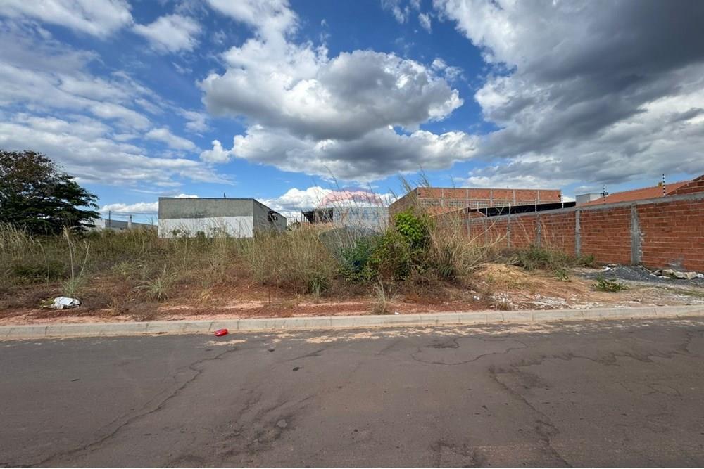 Terreno - Venda - Araguaína , Tocantins - WhatsApp Image 2025-06-11 at 17.15.03 (2).jpeg - 720991002-152
